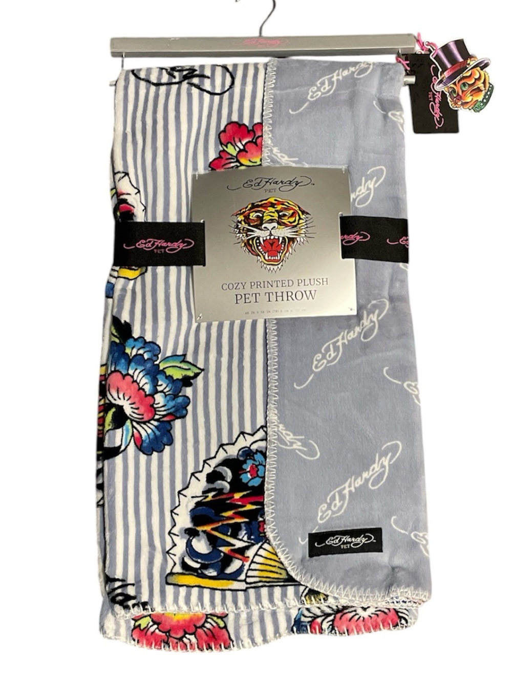 Ed Hardy NWT cozy printed plush pet throw